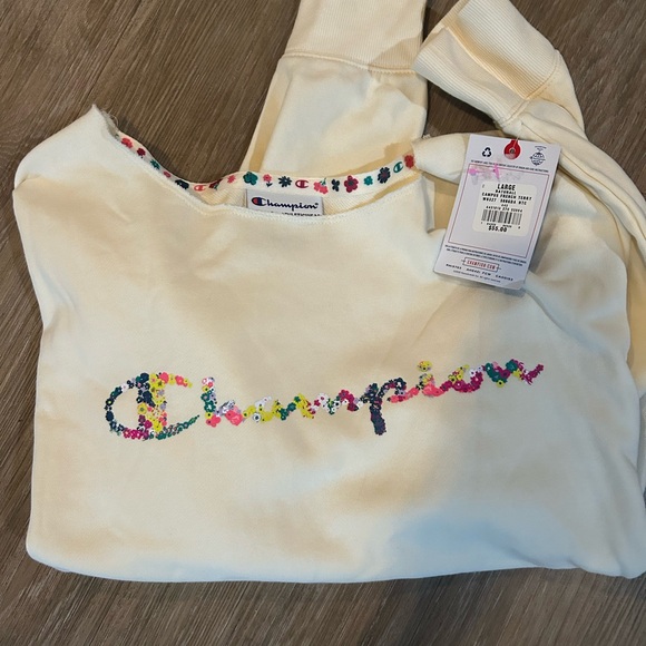 Champion Crewneck Sweatshirt Cream Natural L NWT | Colorful Flower Logo - Picture 8 of 8